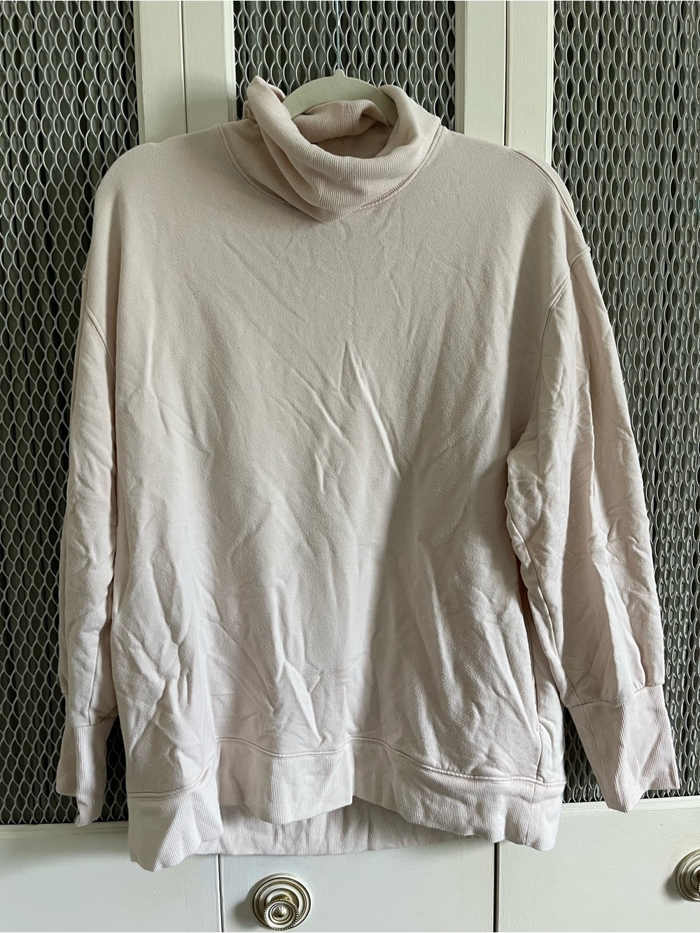 Athleta Cream Ribbed Turtleneck Pullover